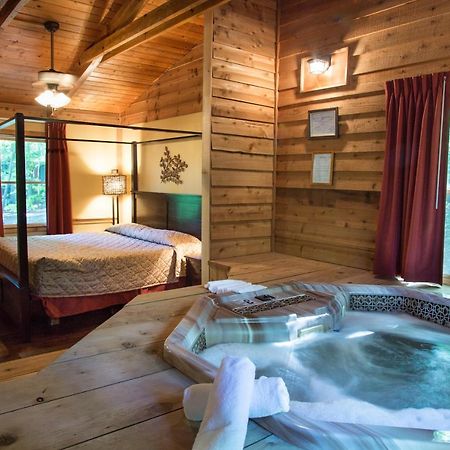Forrest Hills Mountain Resort Dahlonega Bagian luar foto
