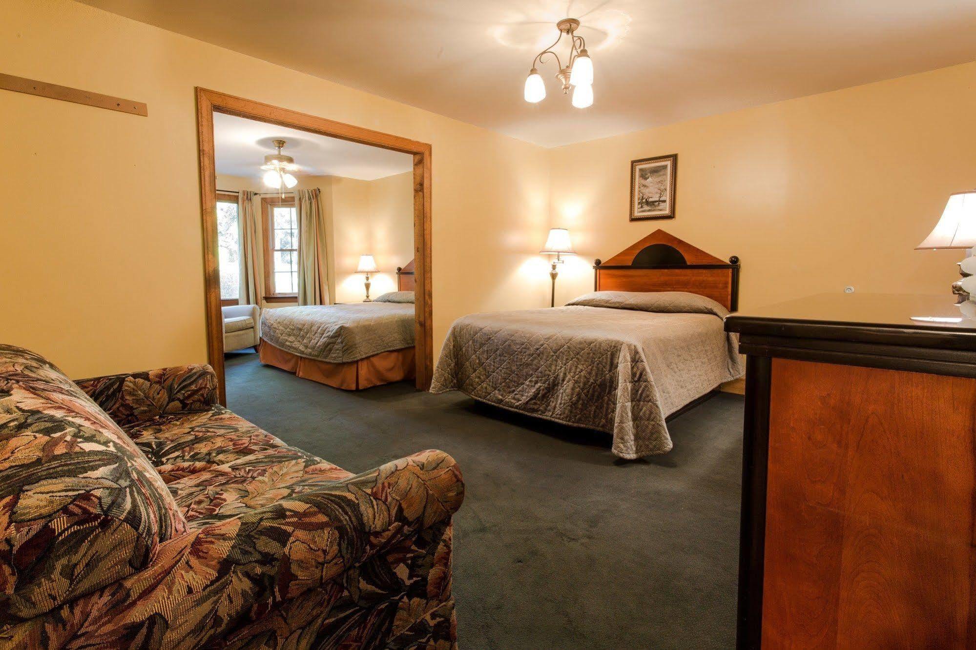 Forrest Hills Mountain Resort Dahlonega Bagian luar foto