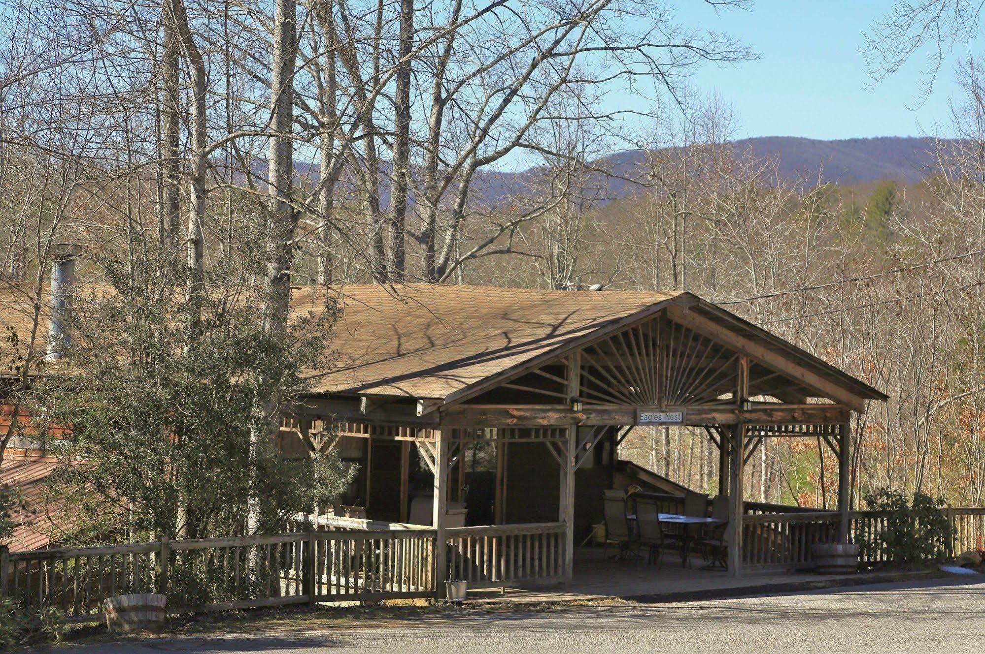 Forrest Hills Mountain Resort Dahlonega Bagian luar foto