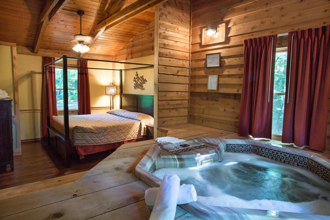 Forrest Hills Mountain Resort Dahlonega Bagian luar foto